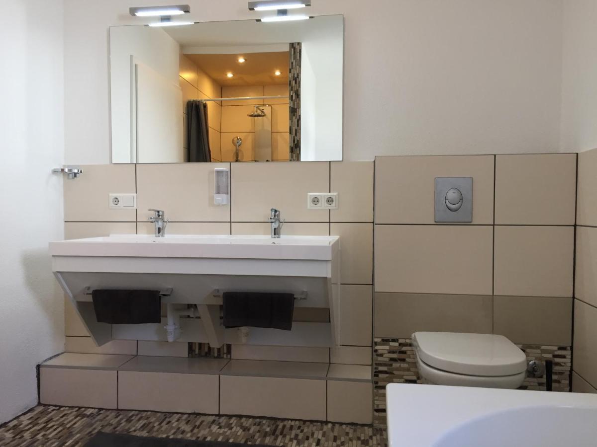 FDH Ferienwohnung Am Bodensee- Zentrale Lage, Free Parking And Wifi, 109 M2, Privater Garten, 7 Gaeste, 2X Kingsize Boxspringbett, Familienfreundlich מראה חיצוני תמונה